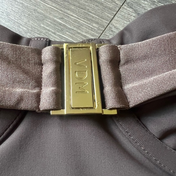 NWOT! VDM (Australia) metallic one piece underwired swimsuit. Size XS - Picture 8 of 10